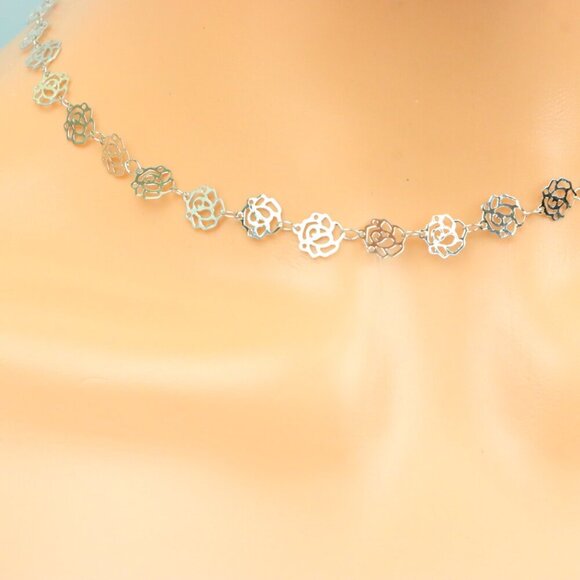 Delicate & Contemporary Necklace Chain, A Lovely Choice for Women, EVCH1597 - Picture 2 of 10